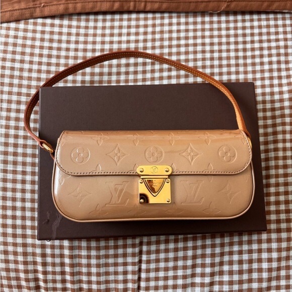 Tan Women‘s Bags